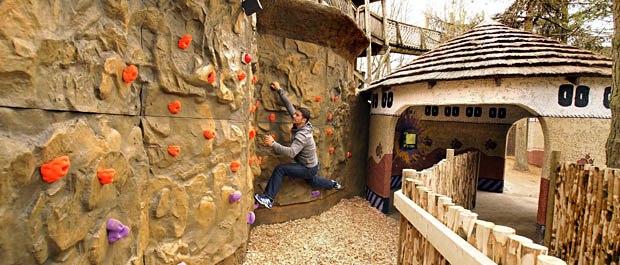 Steve Backshall attempts the traverse wall in the Deadly Challenge